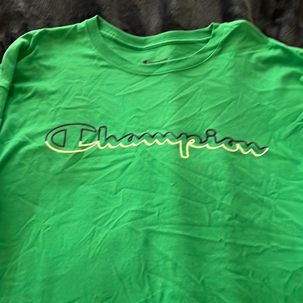 Green long sleve champion t shirt. 2XL
